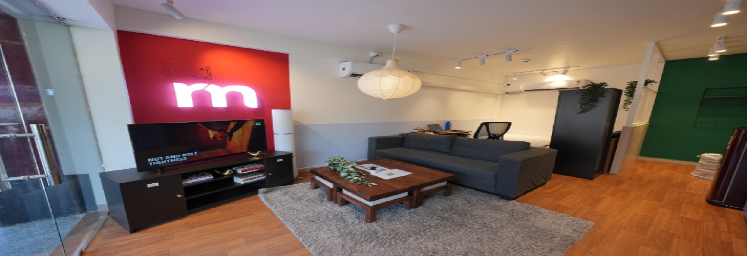 Rentomojo Store