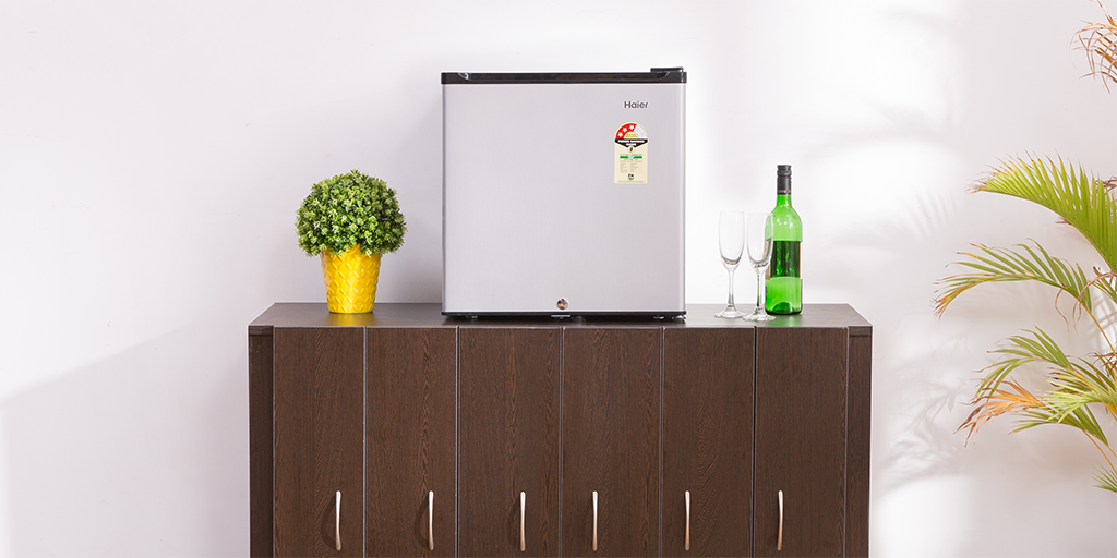 rentomojo-refrigerator-minifridge