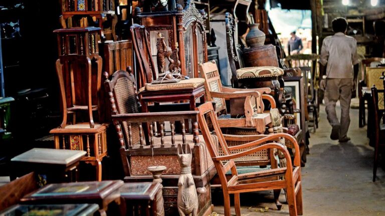 Kirti Nagar Furniture Market: Location, Timings, Shopping Tips