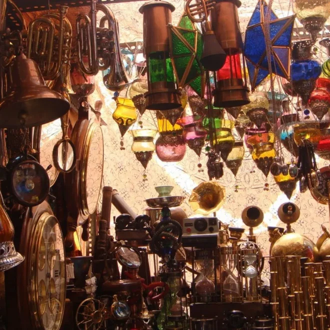 Manish Market Mumbai: History, What To Buy And Shopping Tips