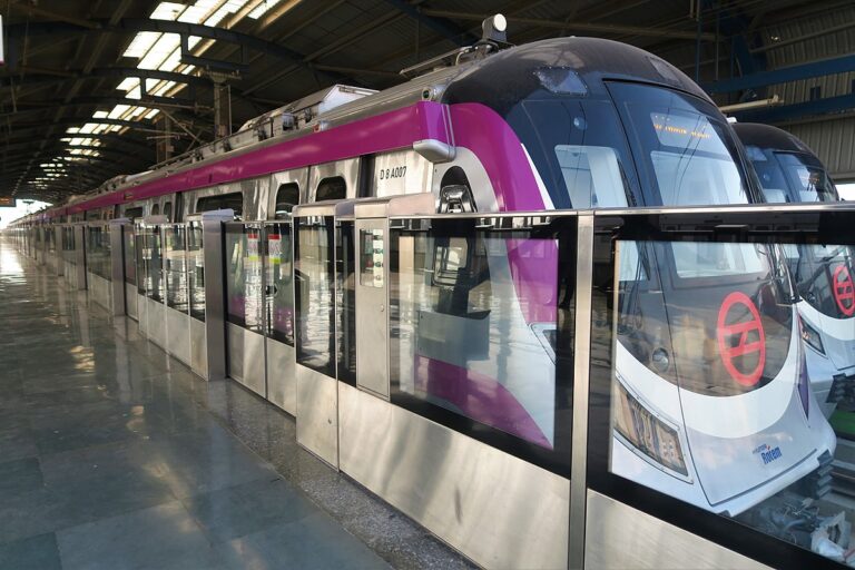 Kalindi Kunj Metro Station: Line, Map & Fare In 2026