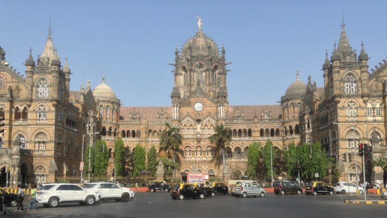 A Guide To CST Railway Station: History, Route, Timings, Fares