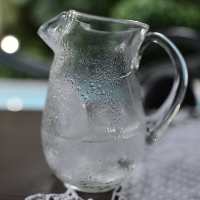 Benefits of Drinking Cold Water: When, Why & How It Works