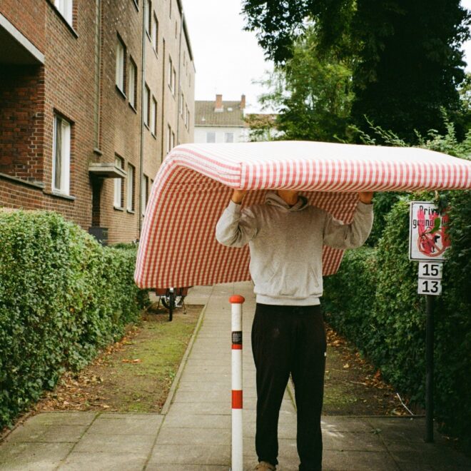 Domestic vs Local Packers & Movers: Which One To Choose?