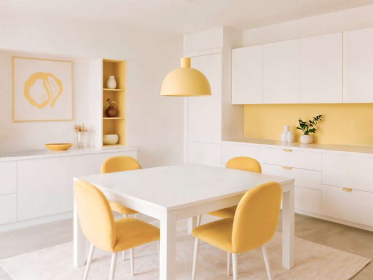 Dining Table and Chairs for Rent in Mumbai: Plans & FAQs